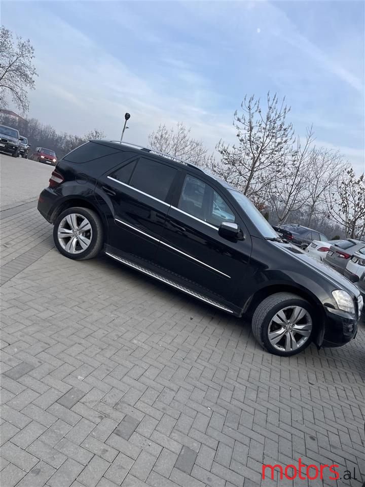 2008' Mercedes-Benz ML 320 photo #6