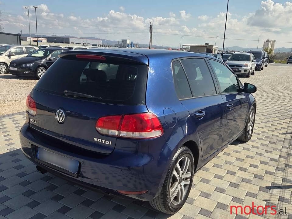 2010' Volkswagen Golf photo #3