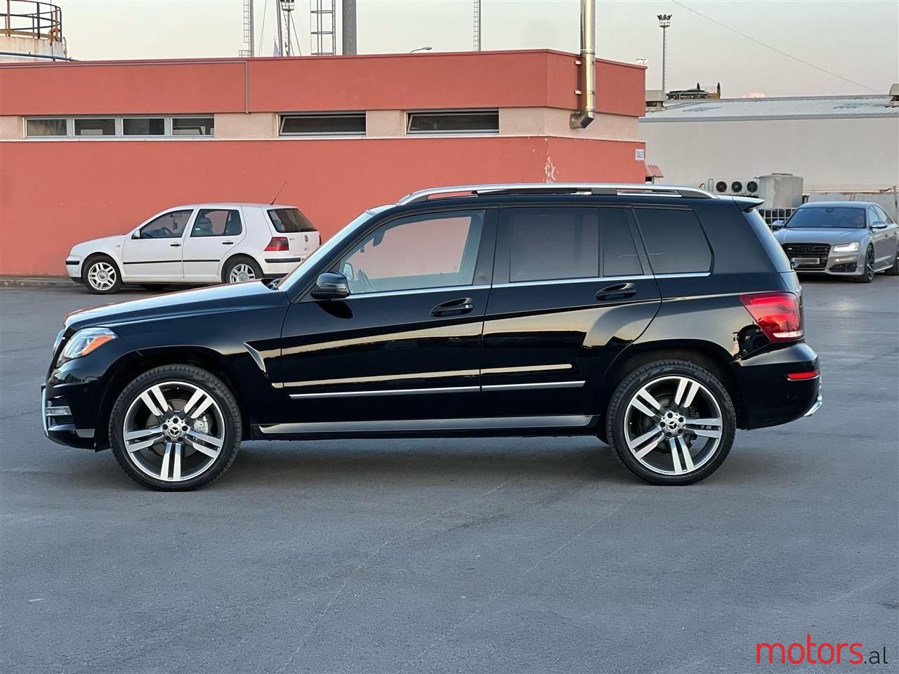 2014' Mercedes-Benz GLK 250 photo #3