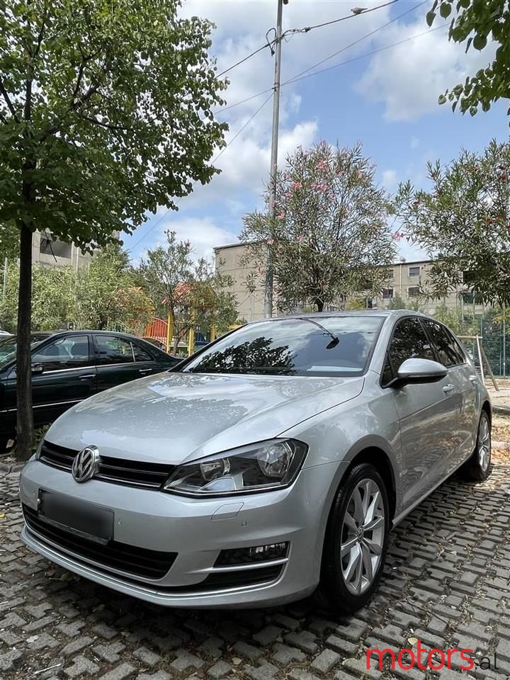 2013' Volkswagen Golf photo #1