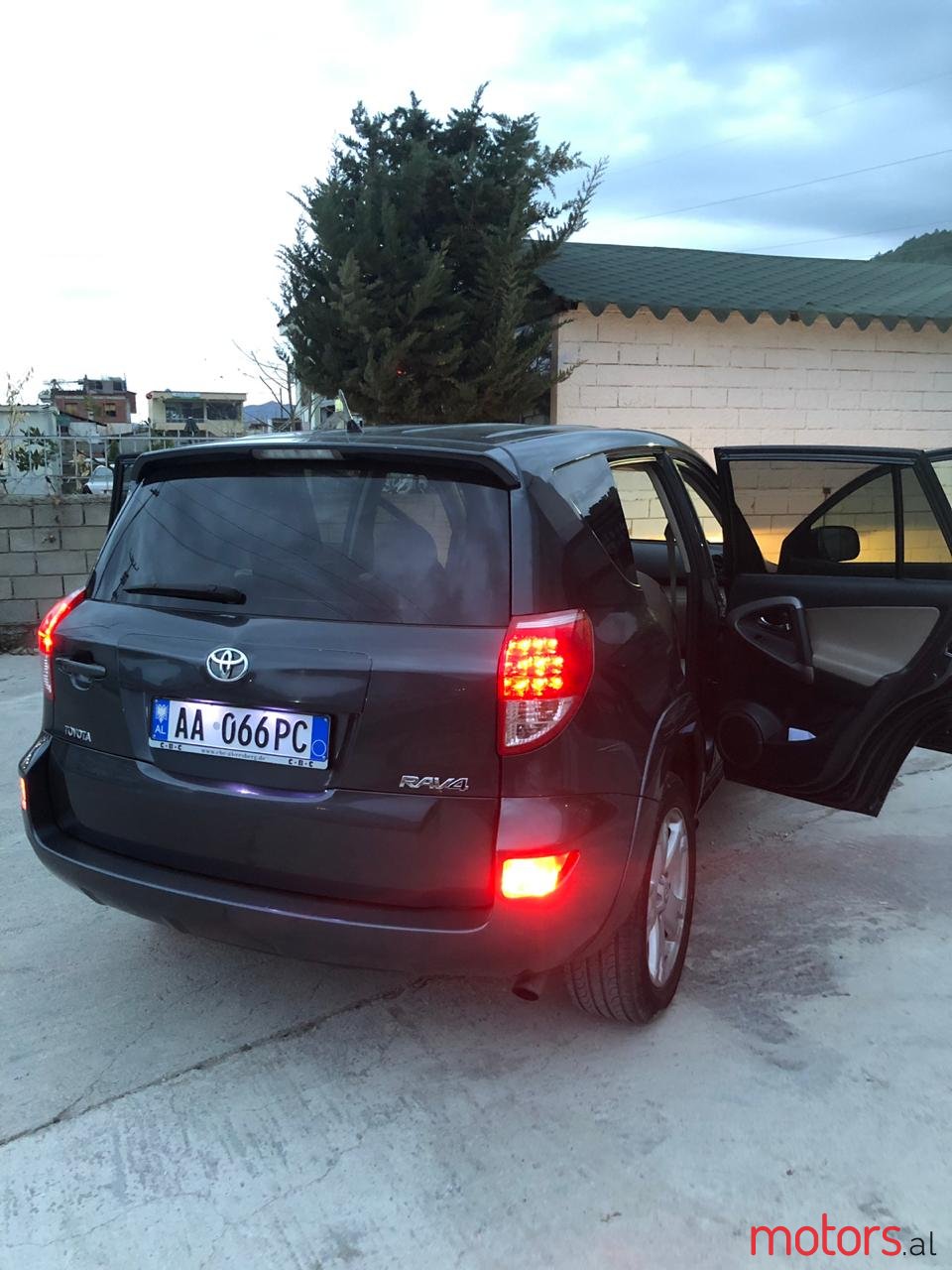 2006' Toyota RAV4 photo #5