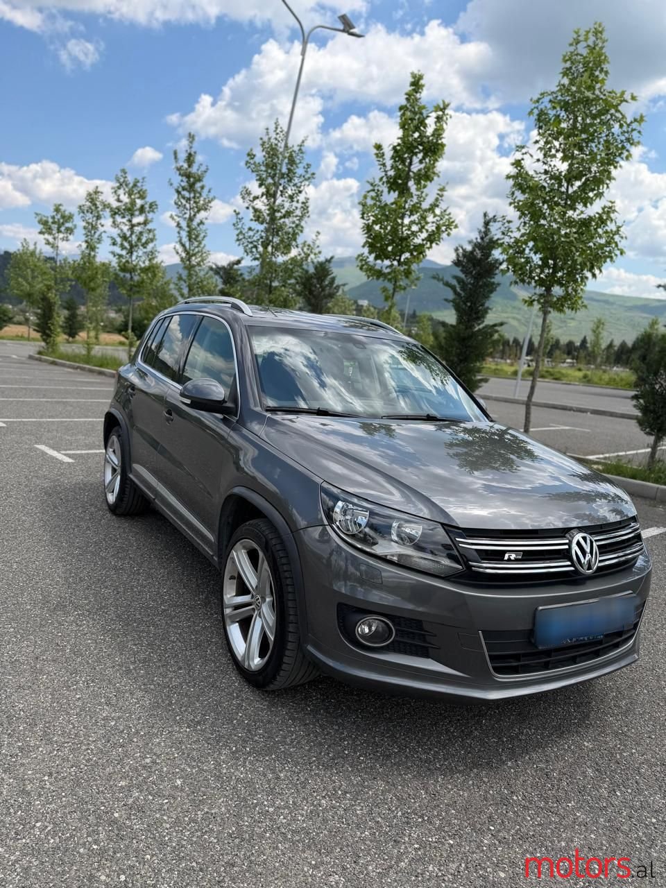 2013' Volkswagen Tiguan photo #1