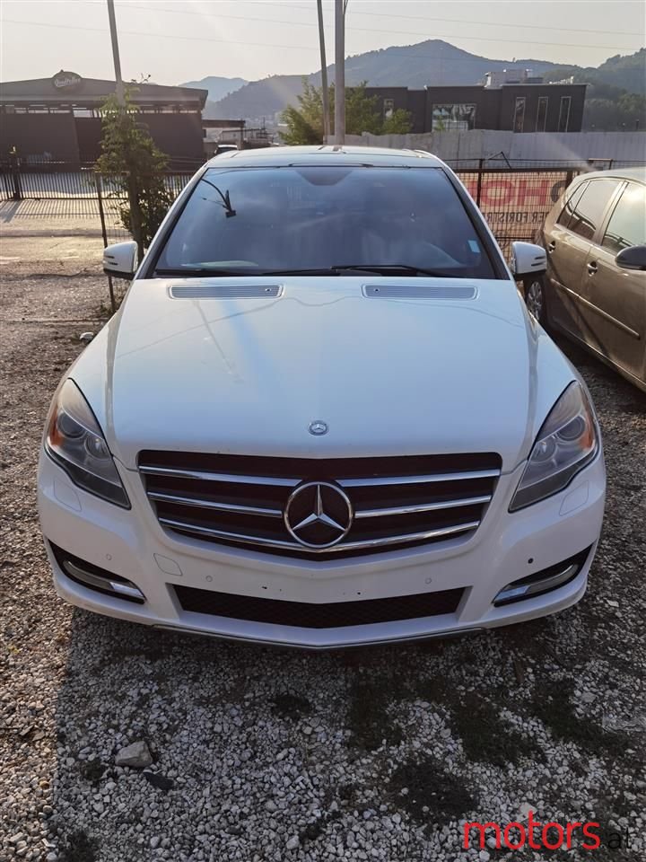 2012' Mercedes-Benz 320 photo #1