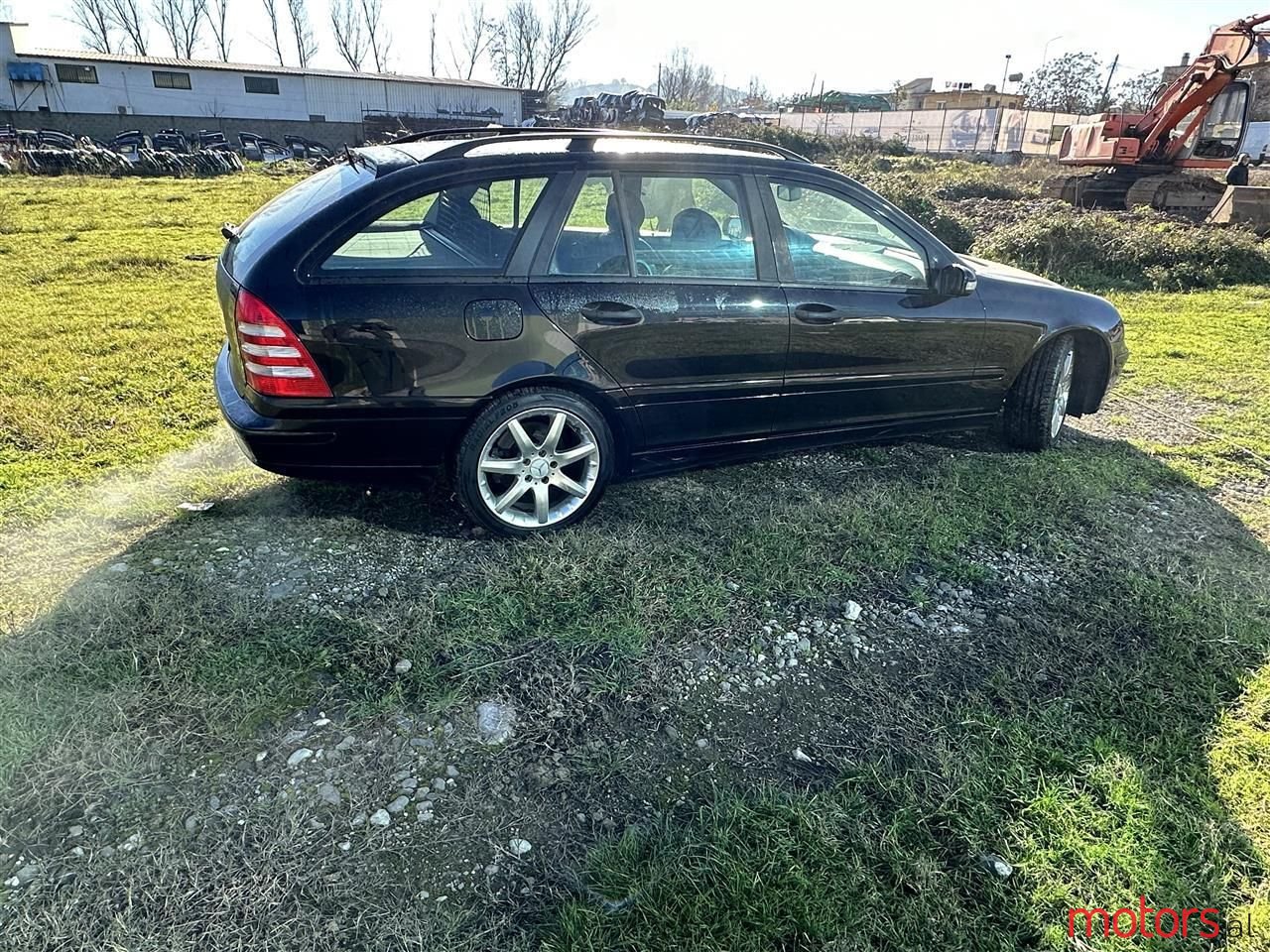 2006' Mercedes-Benz 220 photo #4