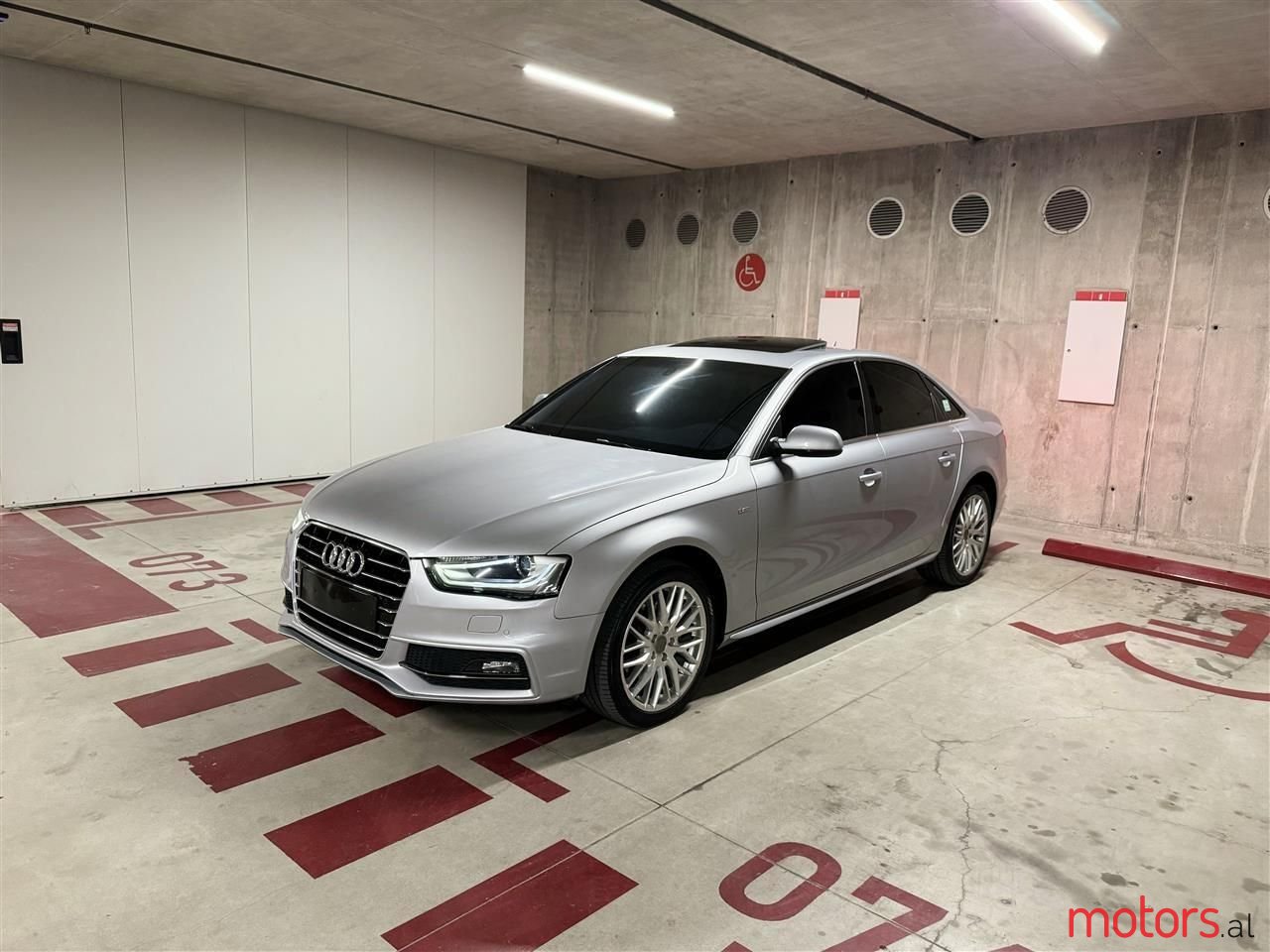2015' Audi A4 photo #1