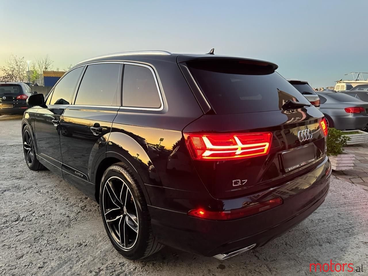 2017' Audi Q7 photo #2