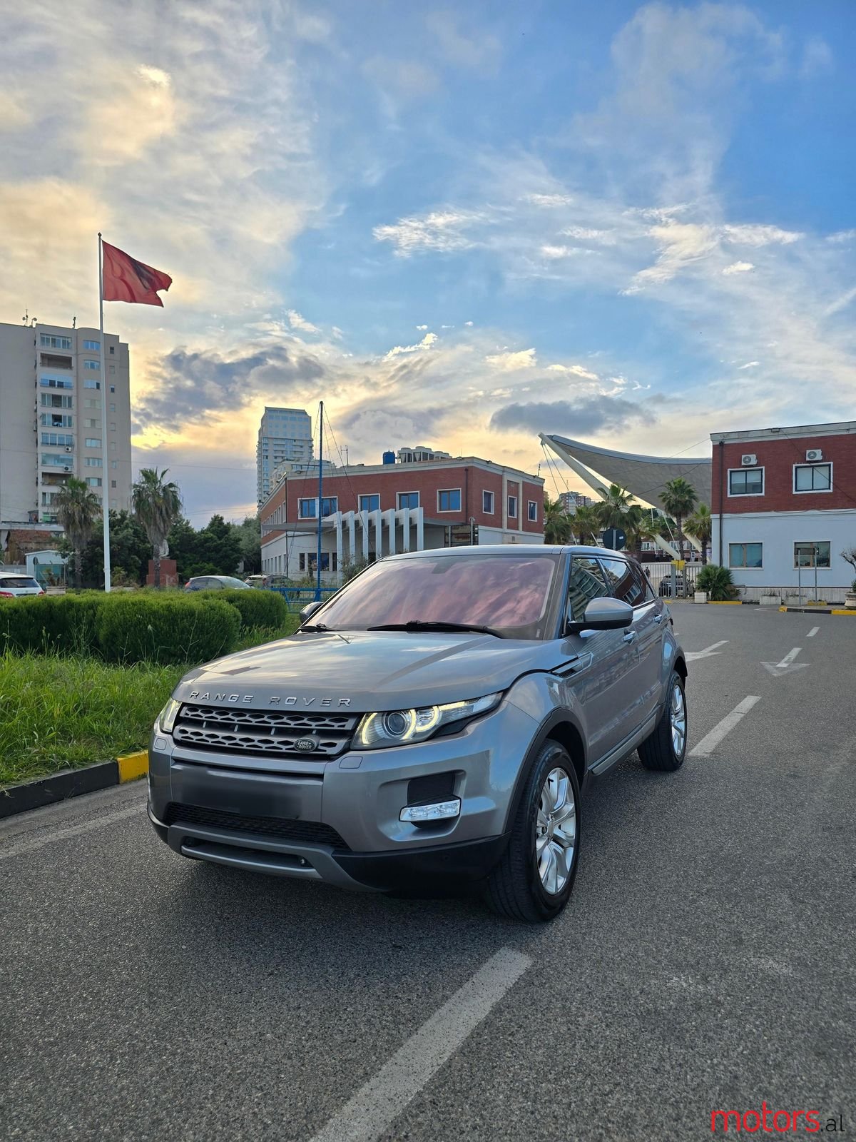 2014' Land Rover Range Rover Evoque photo #3