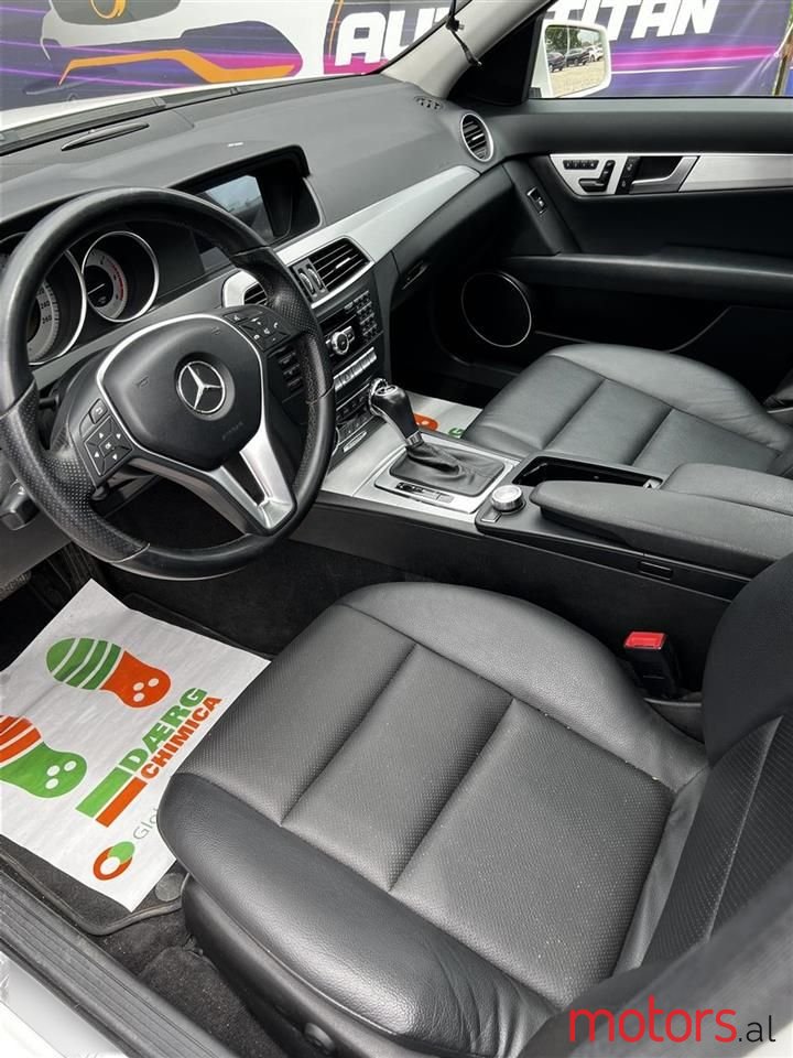 2013' Mercedes-Benz C 220 photo #4