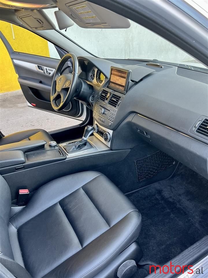 2008' Mercedes-Benz C 280 photo #5