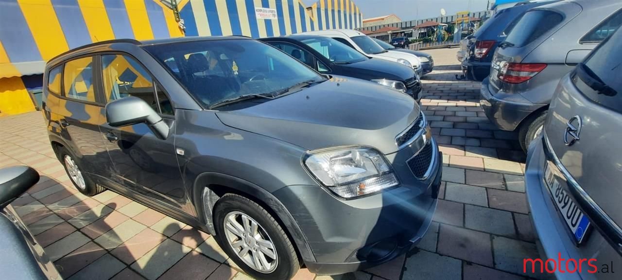 2011' Chevrolet Orlando photo #3