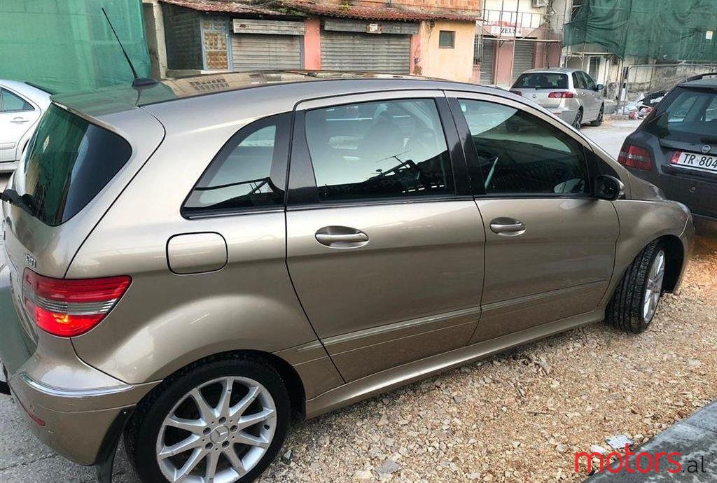 2005' Mercedes-Benz B 200 photo #1