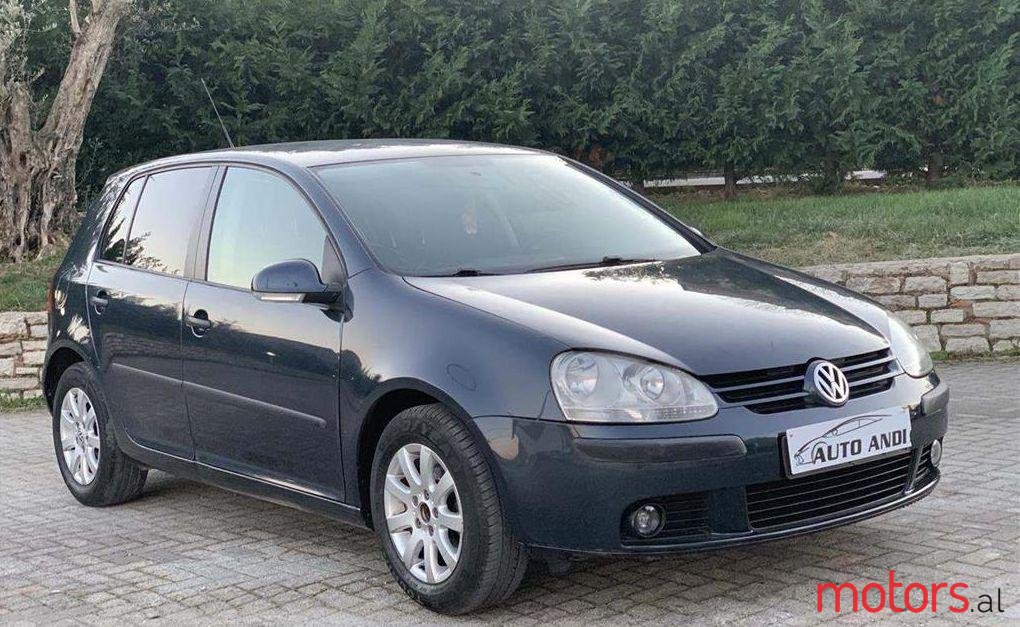 2009' Volkswagen Golf photo #1