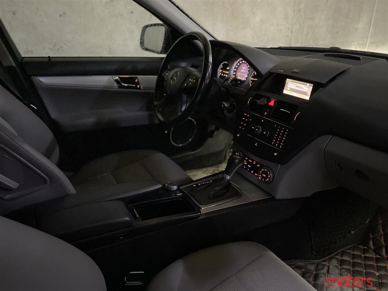 2007' Mercedes-Benz C 220 photo #3