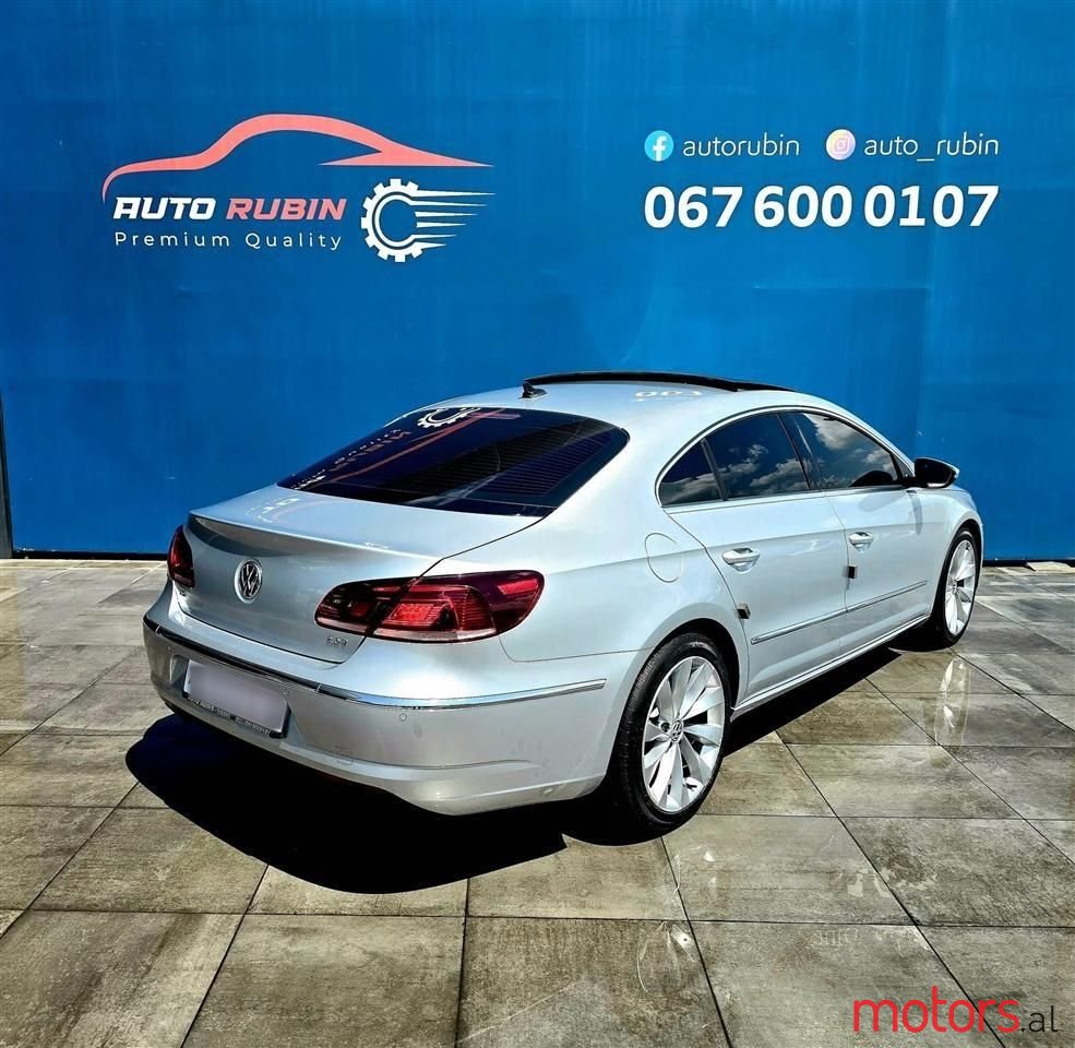 2013' Volkswagen Passat photo #1