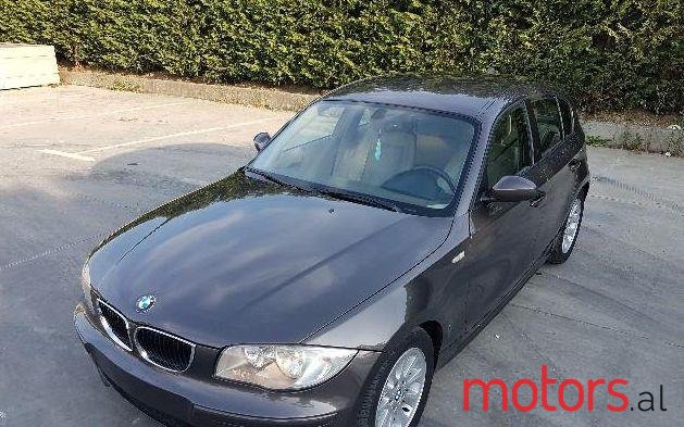 2007' BMW 120 photo #1