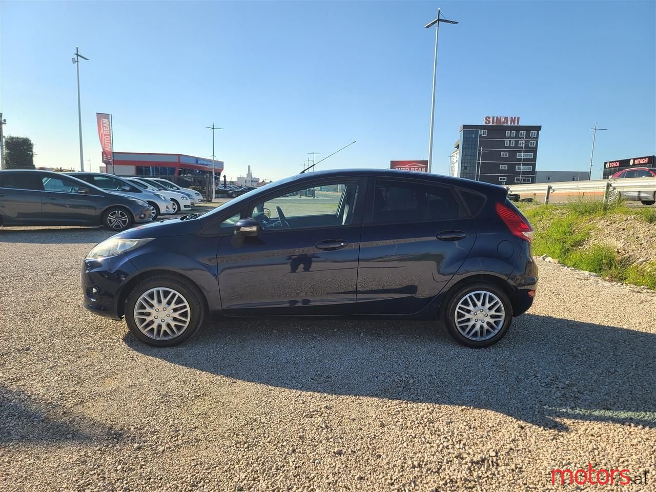 2011' Ford Fiesta photo #1