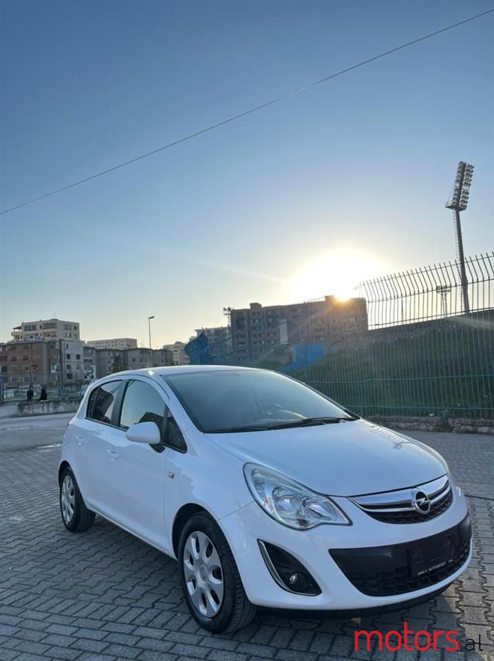 2013' Opel Corsa photo #4