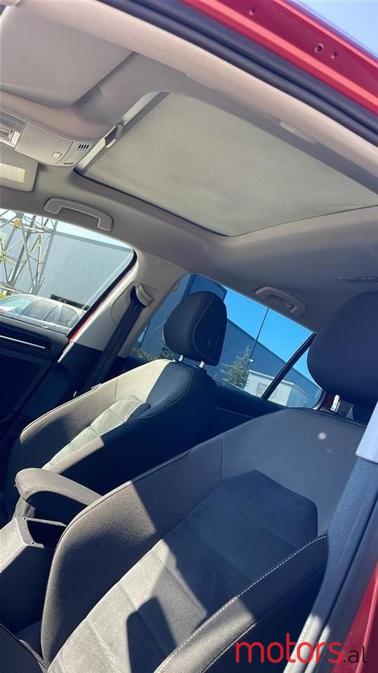 2014' Volkswagen Golf photo #6