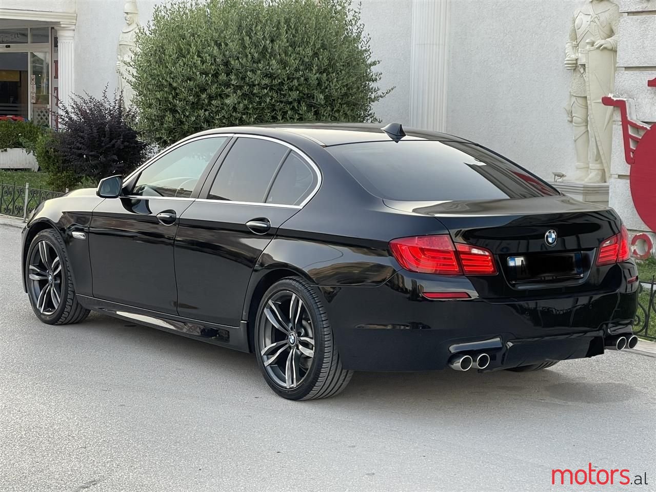 2012' BMW 528 photo #4