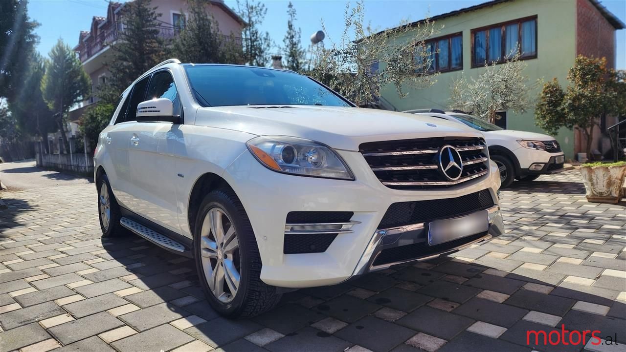 2012' Mercedes-Benz ML 350 photo #2