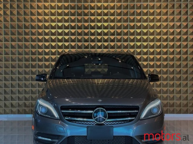 2014' Mercedes-Benz B 250 photo #3