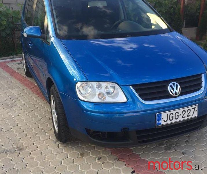 2005' Volkswagen Touran photo #1