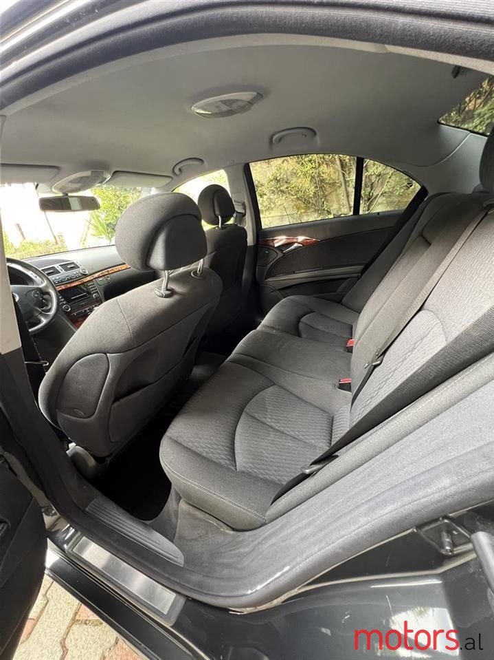 2006' Mercedes-Benz 240 photo #2