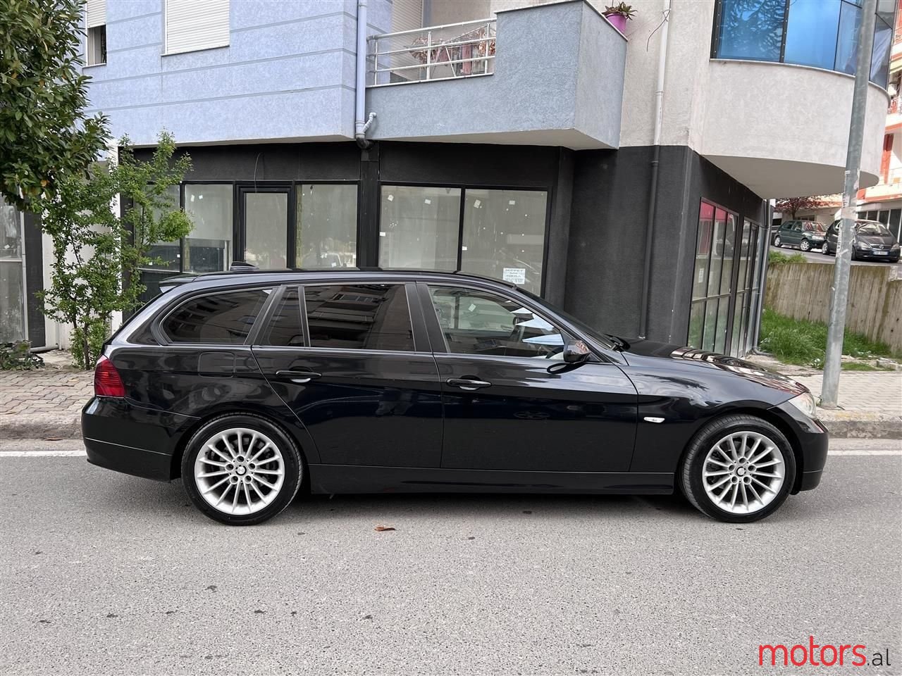 2007' BMW 320 photo #1