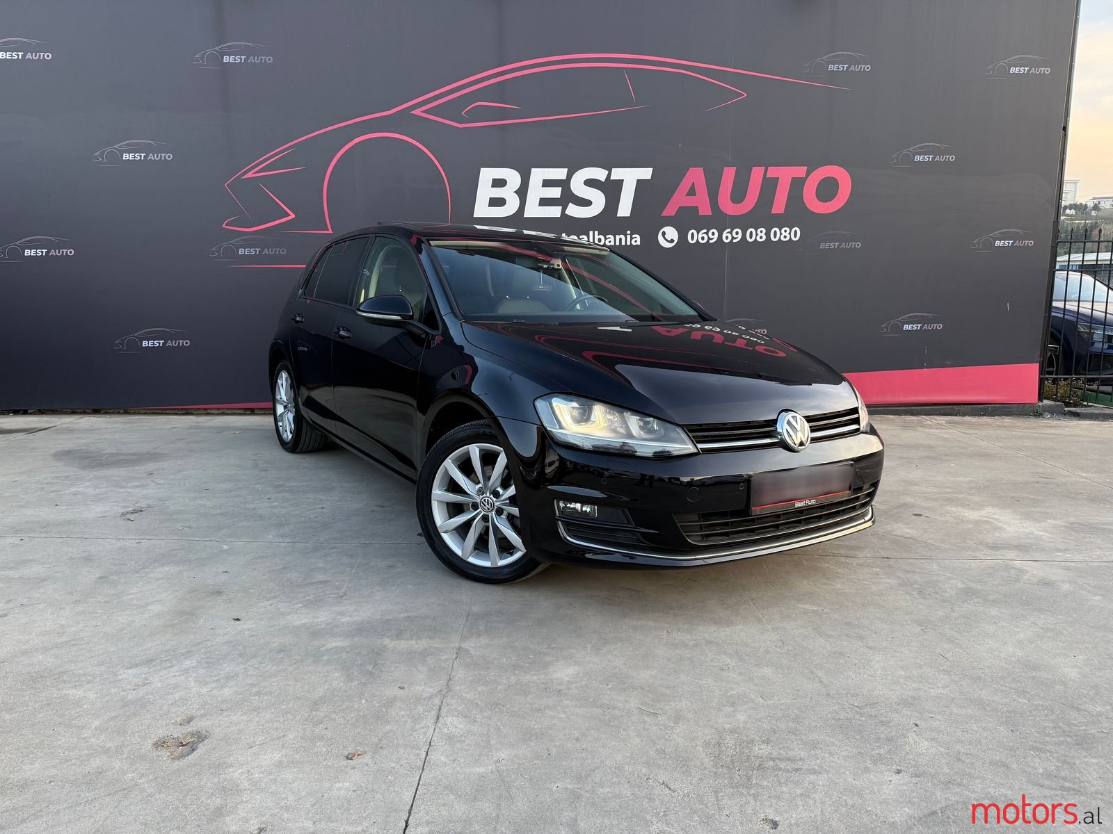 2014' Volkswagen Golf photo #1