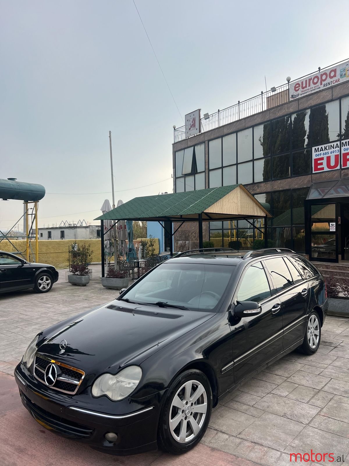 2003' Mercedes-Benz C 200 photo #1