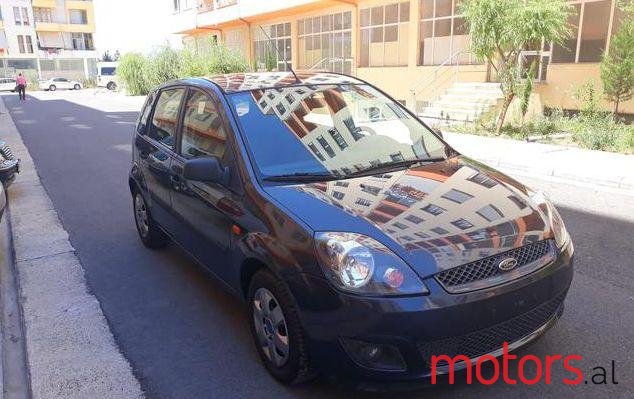 2007' Ford Fiesta photo #1