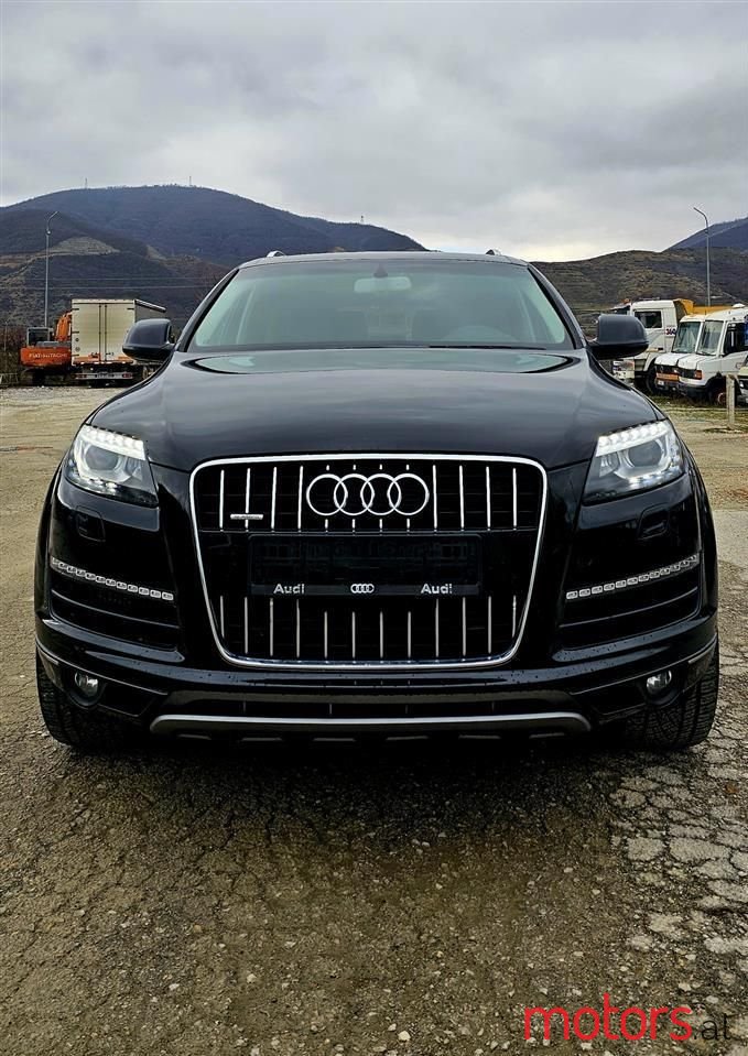 2015' Audi Q7 photo #6