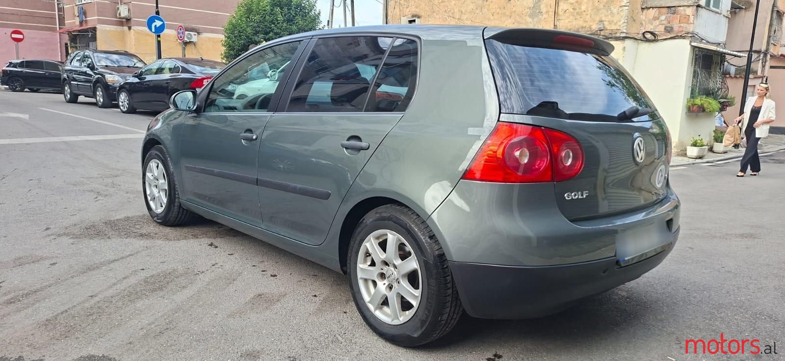 2005' Volkswagen Golf photo #3