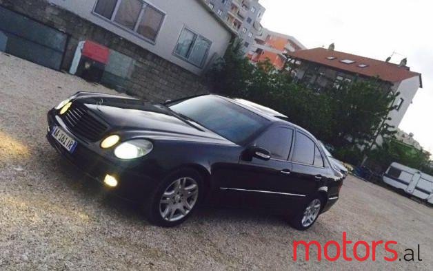 2006' Mercedes-Benz E-Class photo #2