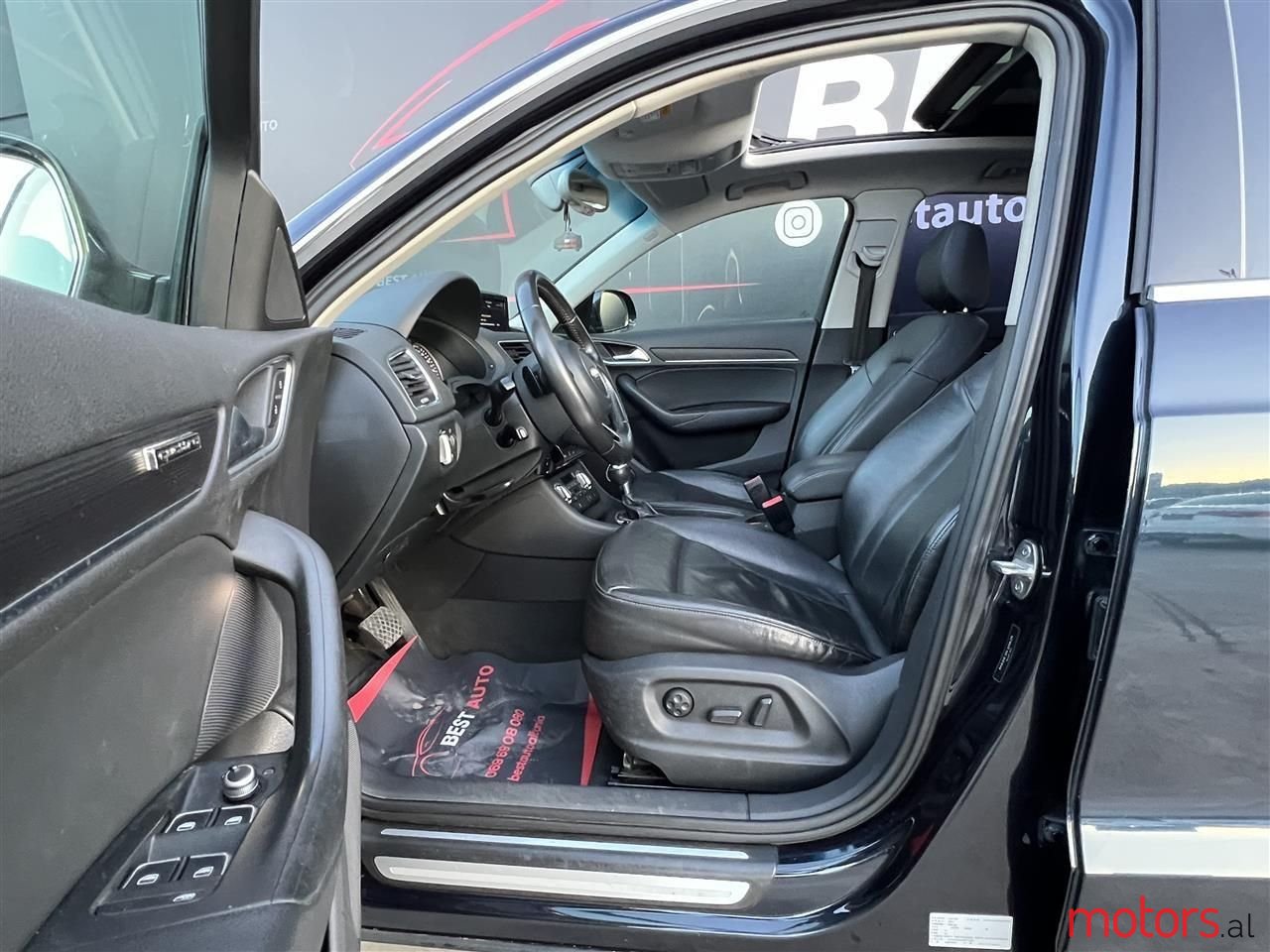 2012' Audi Q3 photo #2