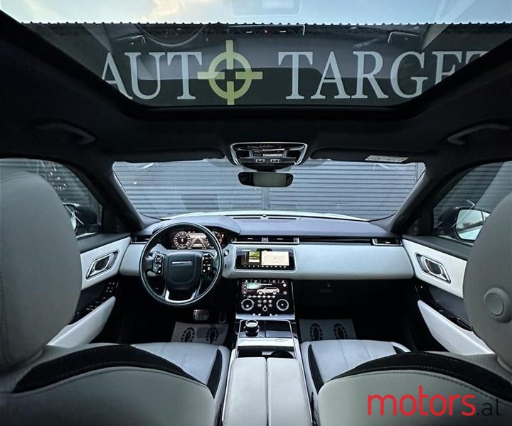 2018' Land Rover Range Rover Velar photo #5
