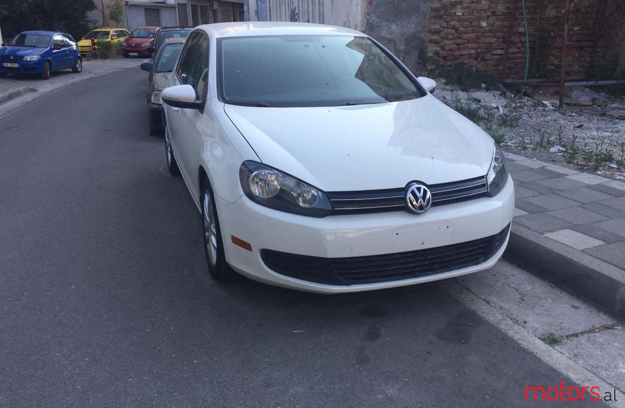 2012' Volkswagen Golf photo #1