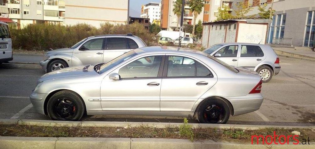 2001' Mercedes-Benz 200 photo #1