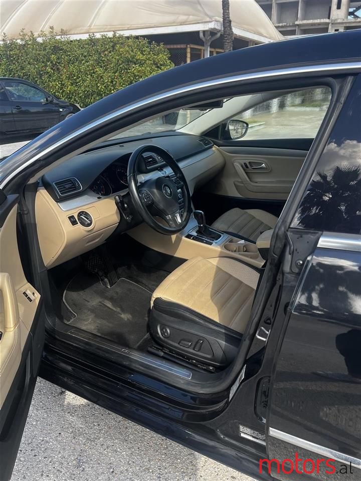 2013' Volkswagen photo #2