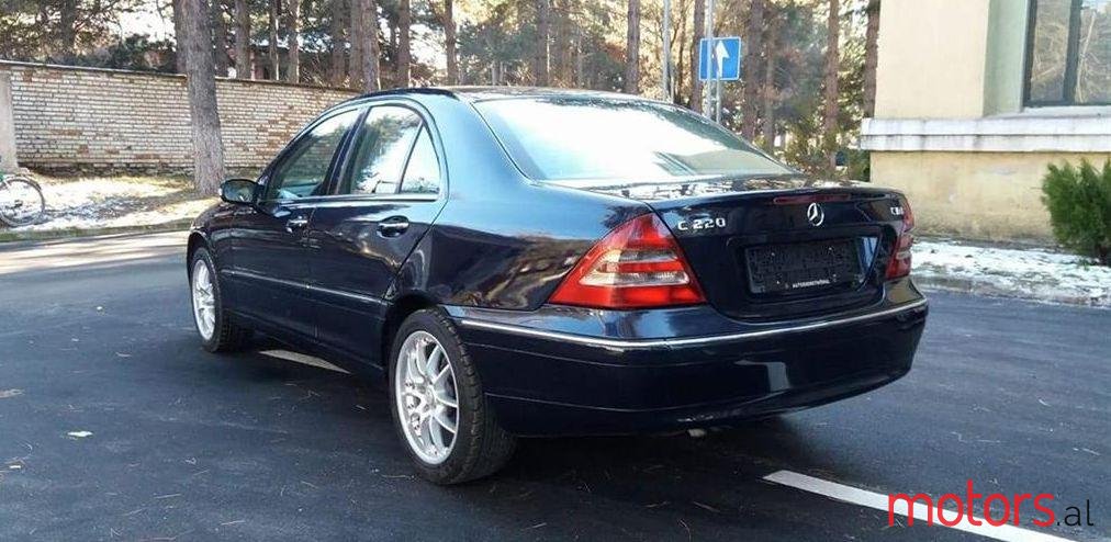 2002' Mercedes-Benz C 220 photo #2