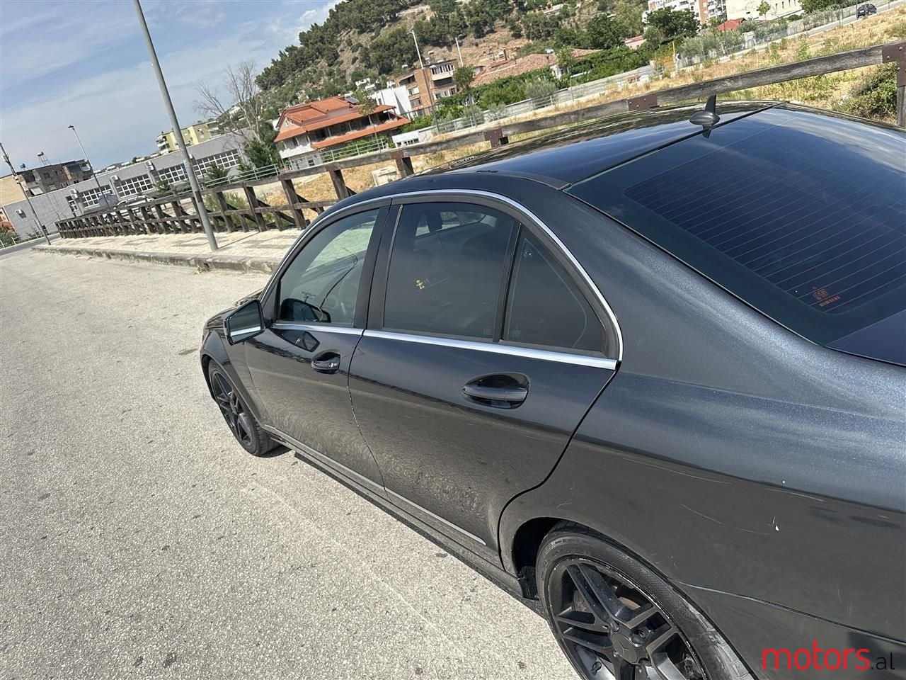 2012' Mercedes-Benz C 300 photo #4