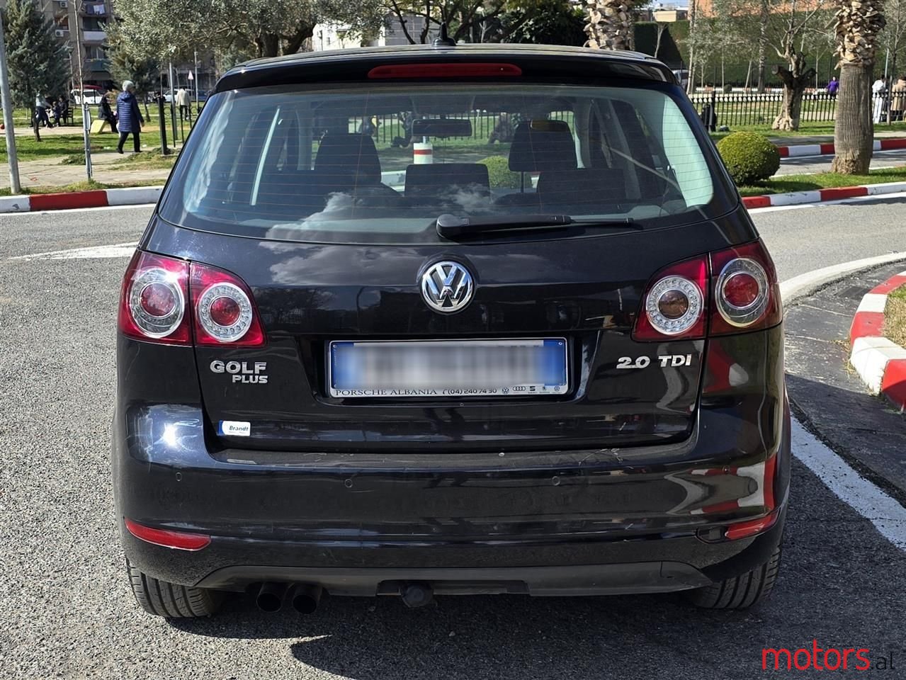 2012' Volkswagen Golf Plus photo #6