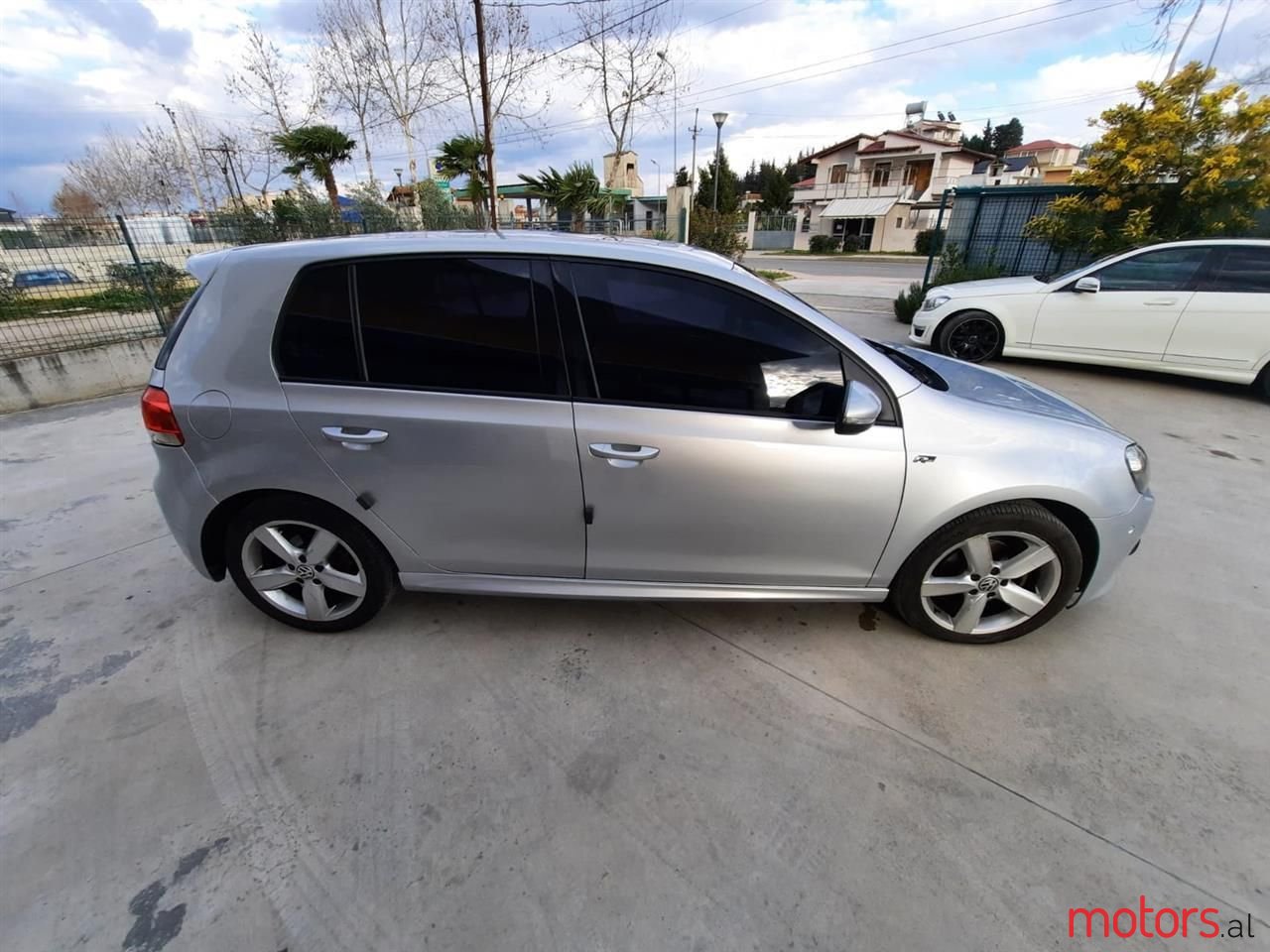 2013' Volkswagen Golf photo #2