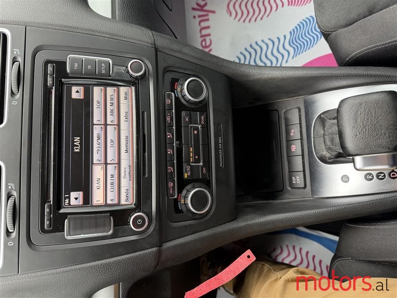 2010' Volkswagen Golf photo #6