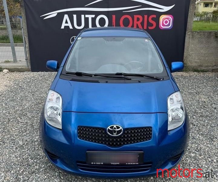 2007' Toyota Yaris photo #3