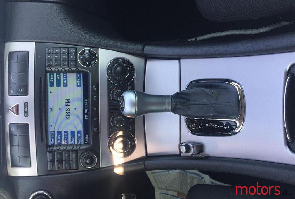 2005' Mercedes-Benz C 220 photo #2