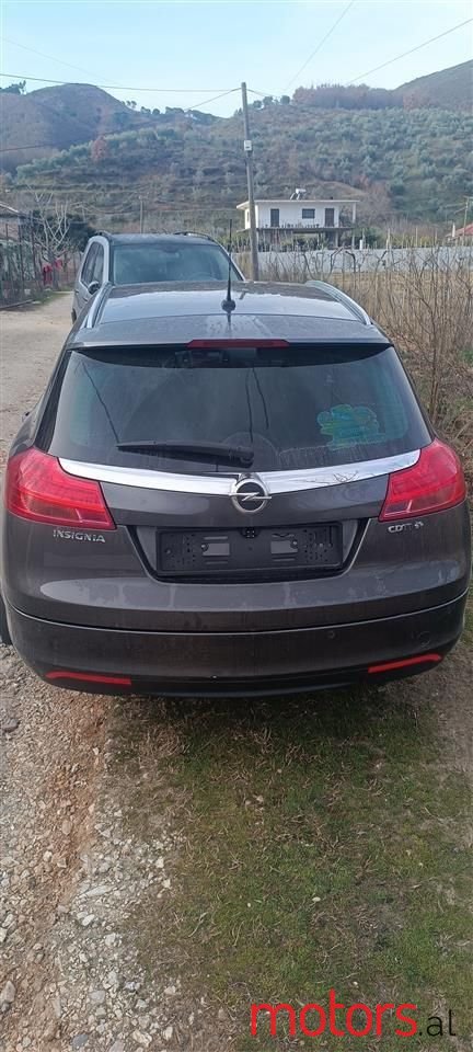 2011' Opel Insignia photo #3