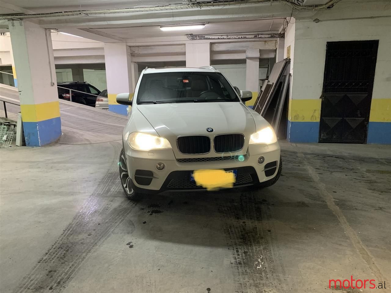 2011' BMW X5 photo #1