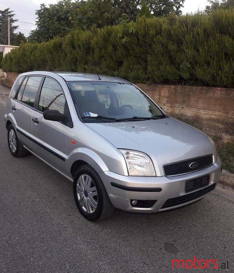 2004' Ford Fusion photo #2