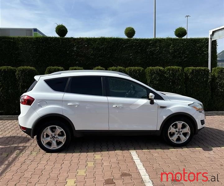 2011' Ford Kuga photo #6